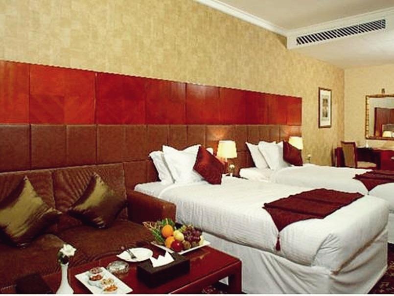 Shaza Regency Plaza Al Madinah Hotel Medina Exterior photo A room at the hotel